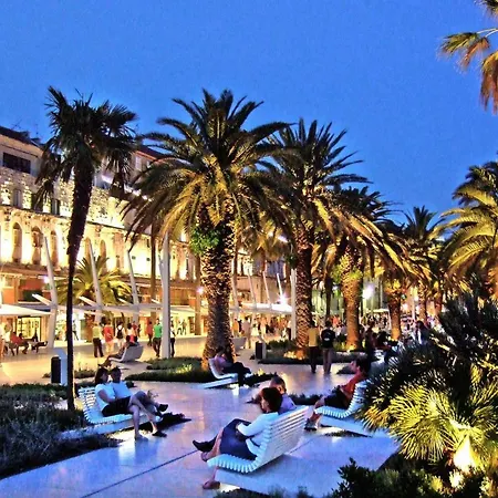 Apartament Tera Near Bacvice And Centre Split